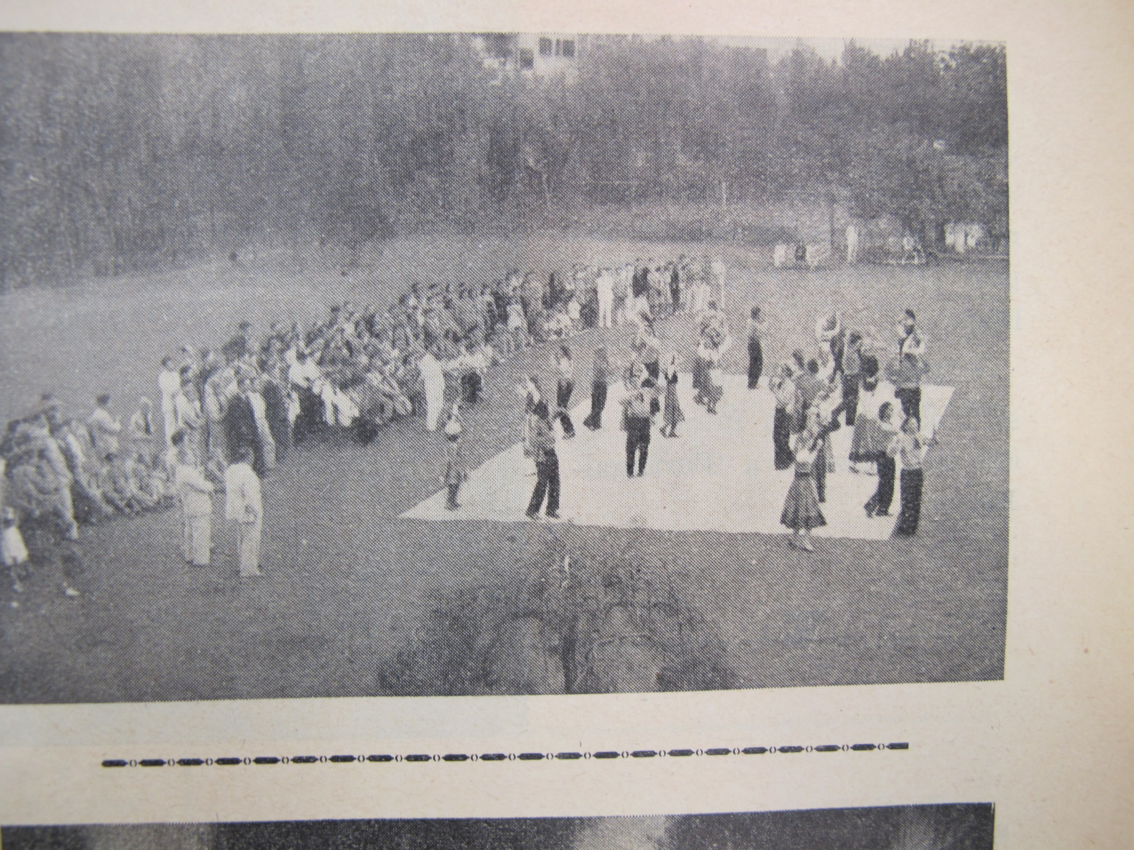 1940 11 p13A